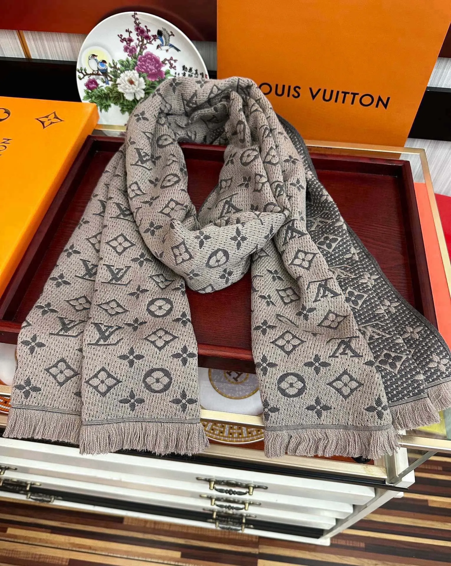 CLTH424 LV Cashmere Reversible Scarf / 40X185cm