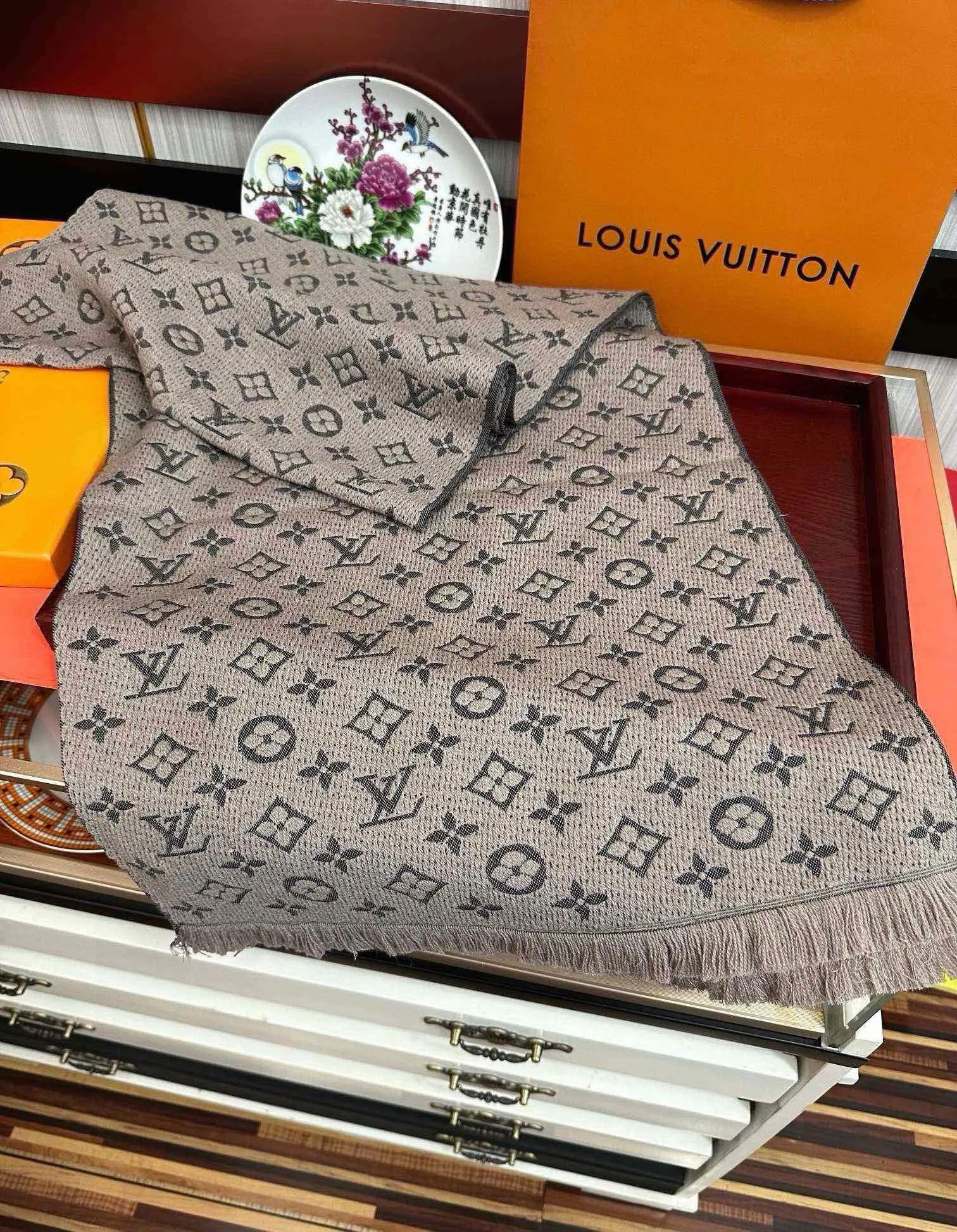 CLTH424 LV Cashmere Reversible Scarf / 40X185cm